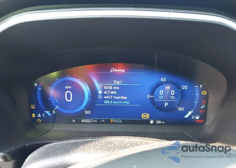 2020 Ford Escape Titanium z USA, uszkodzony, nr VIN 1FMCU9DZ0LUA76423